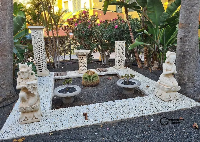 Atlantic Garden Wanderlust House *