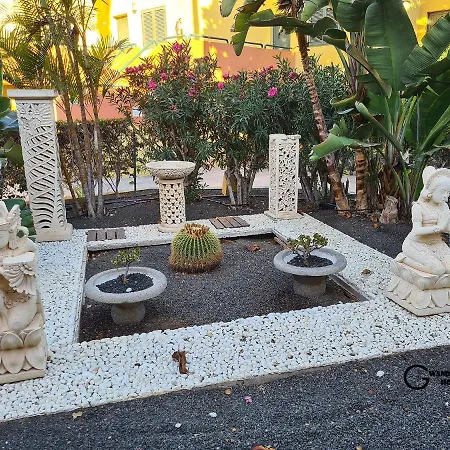 Atlantic Garden Wanderlust House *